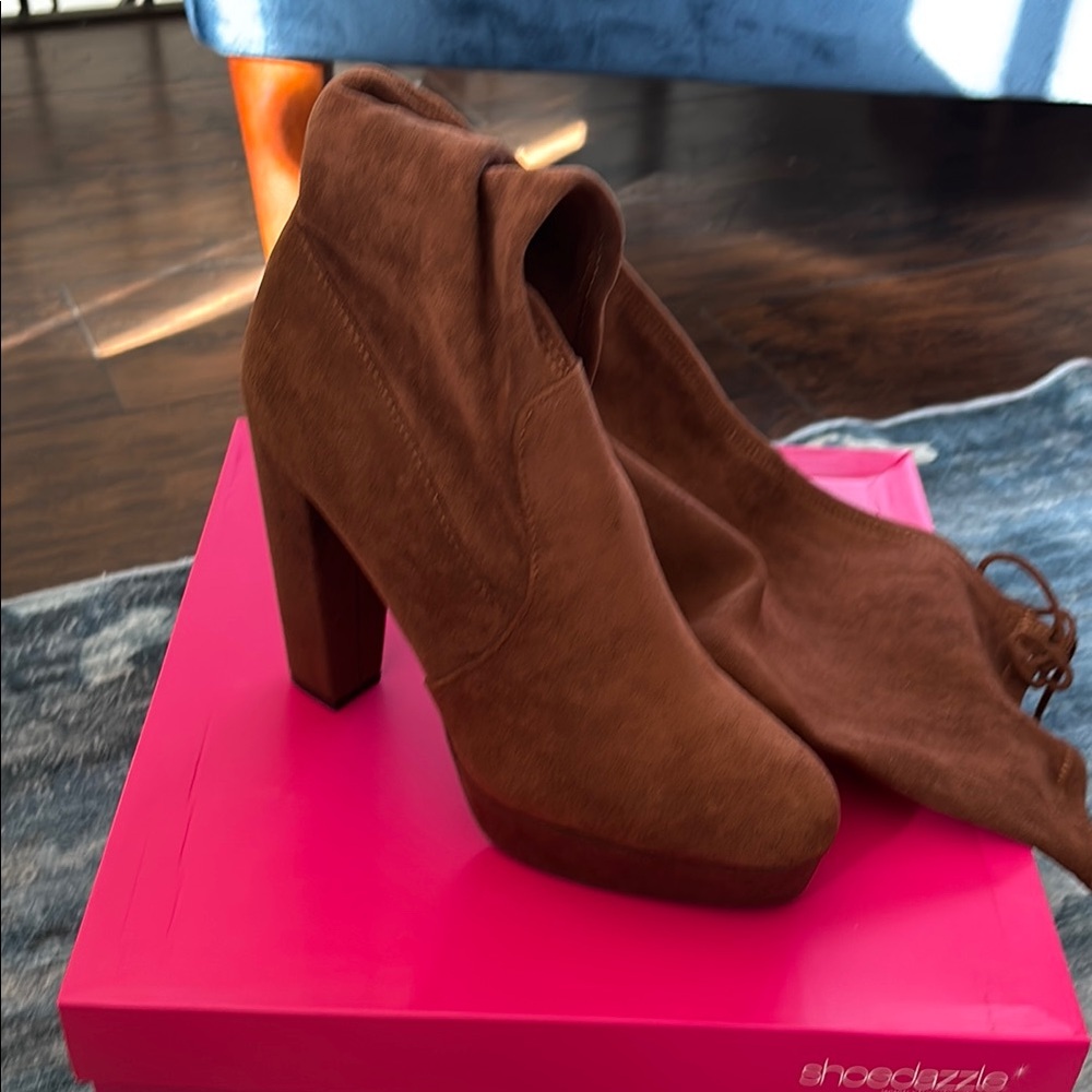 Shoe Dazzle Women's Brown High Heel Boots